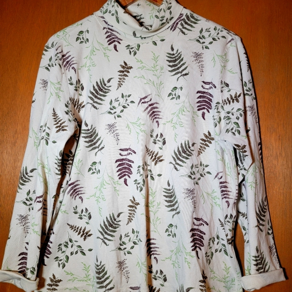 Botanical Turtleneck Long Sleeved Shirt Large